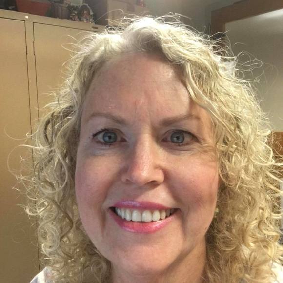 Meet your Posher, Michelle - Picture 1 of 1